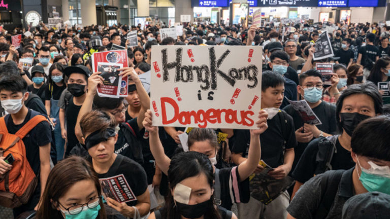 Hong Kong Protest Withdraws From Airport, but Situation Remains far From Normal